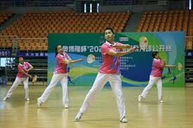 - 杜兰特场均：31.7分、8.1篮板、4.9助攻，投篮命中率51%，三分命中率42%，罚球