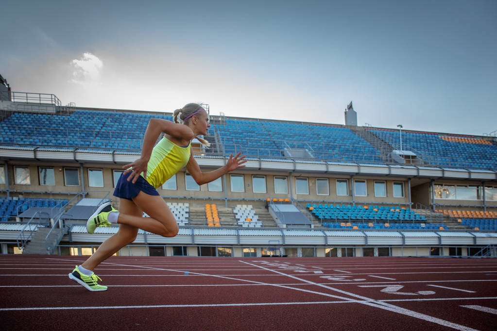 杜兰特关键投篮稳定输出